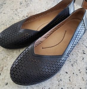 Dansko flats